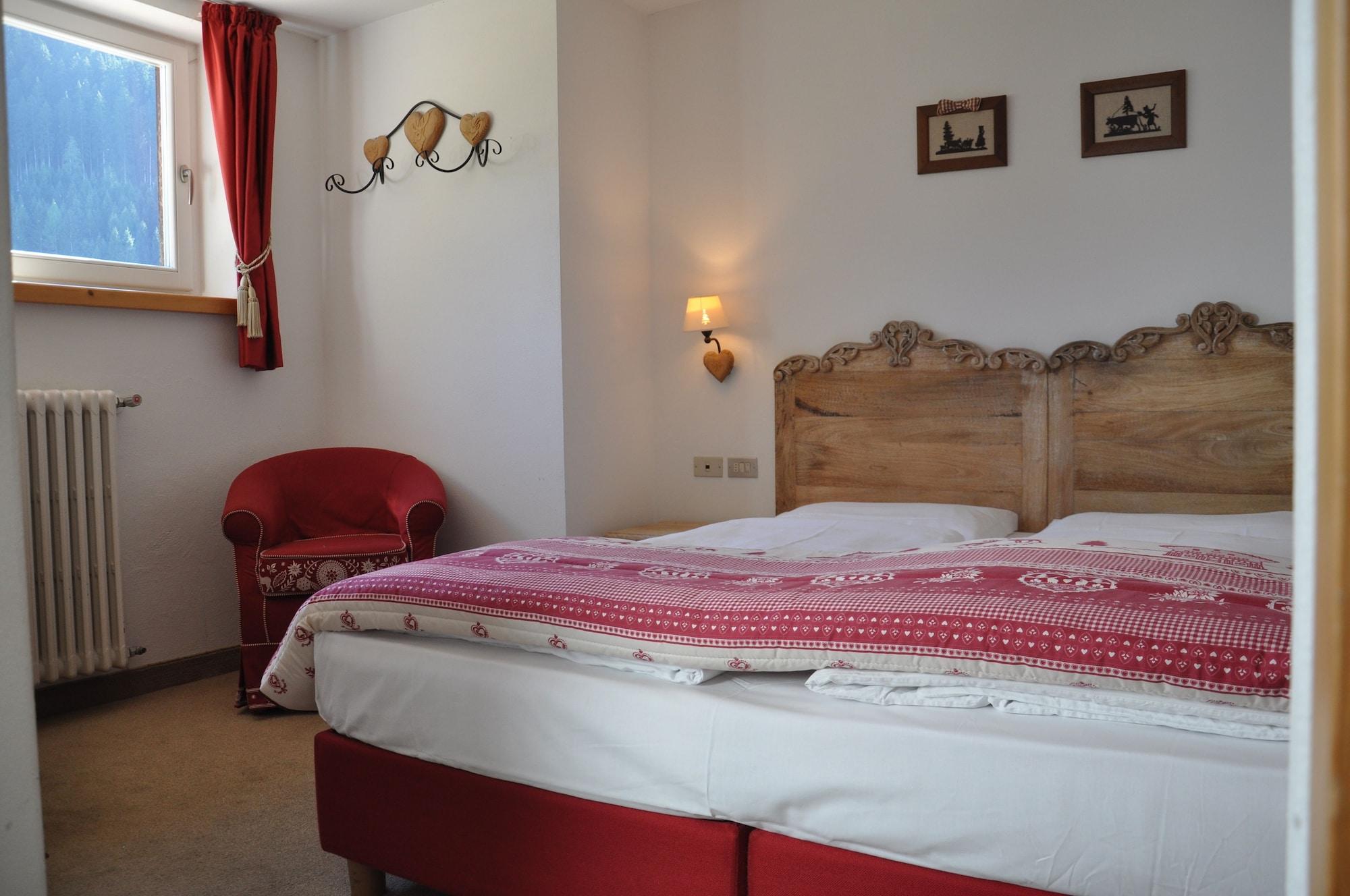 Alpenlife Hotel Someda Moena Extérieur photo